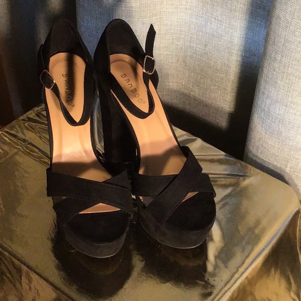 Women’s platform shoes